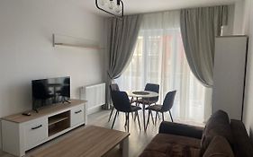 Divany Apartaments - Coresi Mall